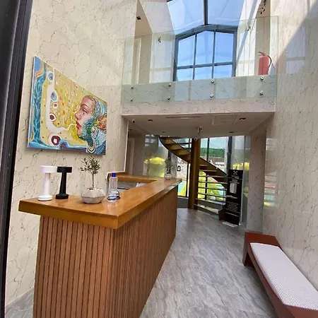 Hotel Sevilla Alacati *