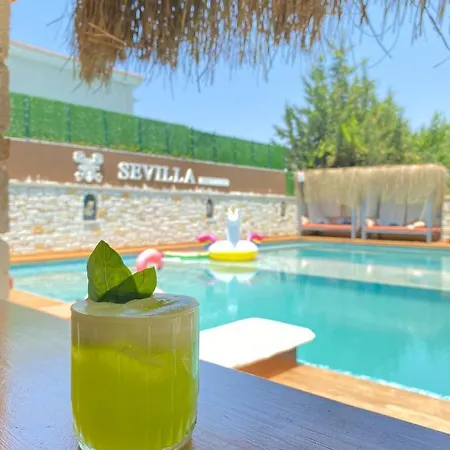 Sevilla Alacati 酒店