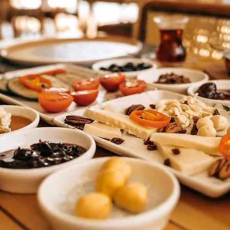 Hotel Sevilla Alacati *