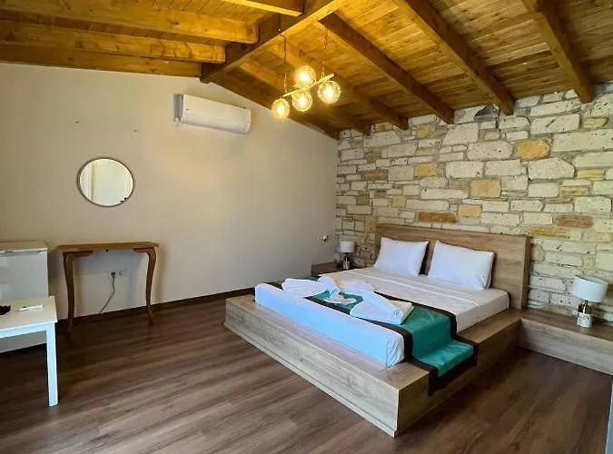 Sevilla Alacati Кешме