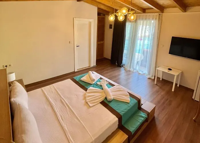 Sevilla Alacati Кешме